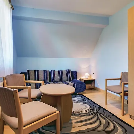 8 Bedroom Beautiful In * Miastko (Bytow)