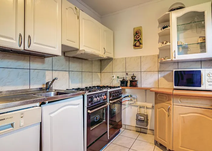 8 Bedroom Beautiful In *