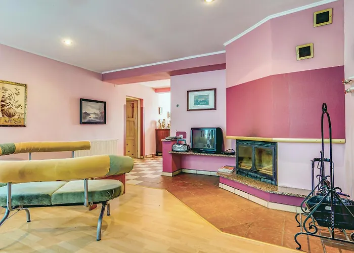 8 Bedroom Beautiful In * 米亚斯特科