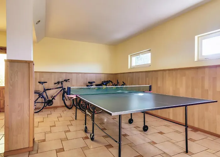 度假居 8 Bedroom Beautiful In