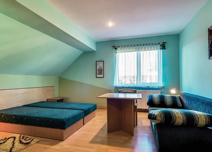 8 Bedroom Beautiful In