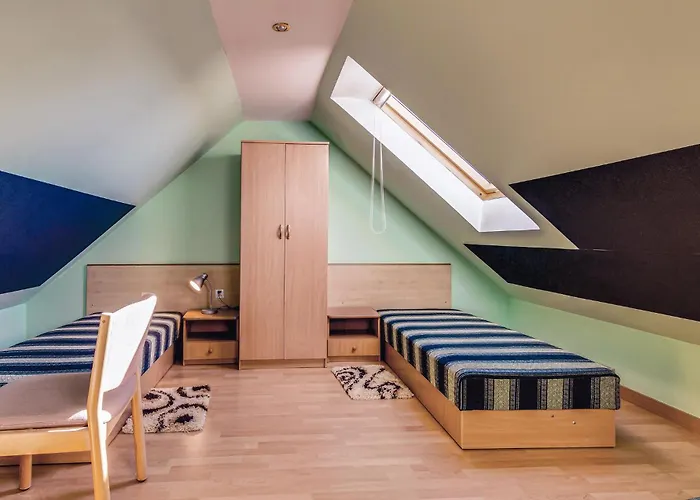 8 Bedroom Beautiful In 度假居