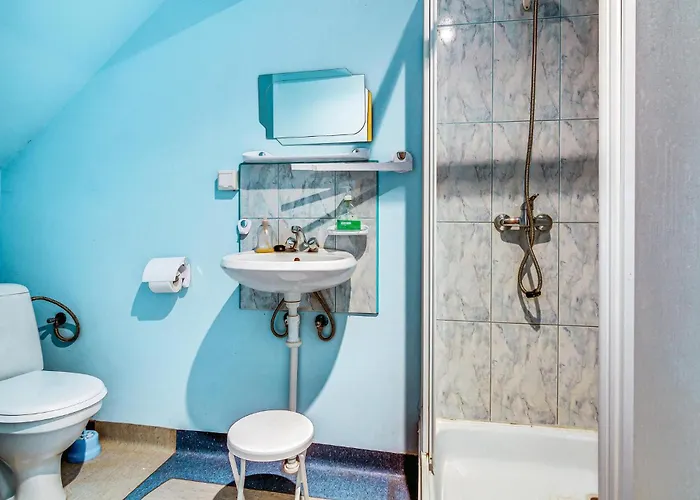 8 Bedroom Beautiful In 度假居 米亚斯特科